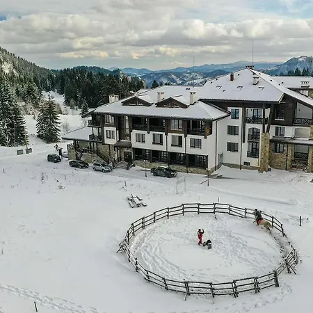 Lejlighed 4 Seasons 535, Oak Smolyan